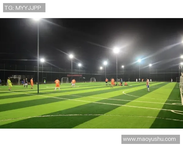 成都足球队荣登足球战术排行榜第四名展现强大实力与潜力 成都足球队荣登足球战术排行榜第四名展现强大实力与潜力