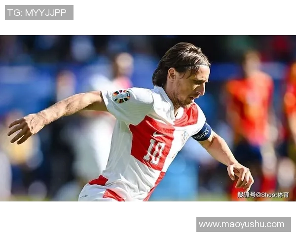 曾经克罗地亚足球明星的辉煌岁月与传奇故事回顾 曾经克罗地亚足球明星的辉煌岁月与传奇故事回顾