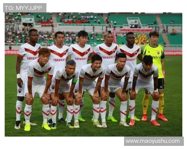 深圳羽毛球队在全国锦标赛中以97分稳居积分榜首位展现强劲实力